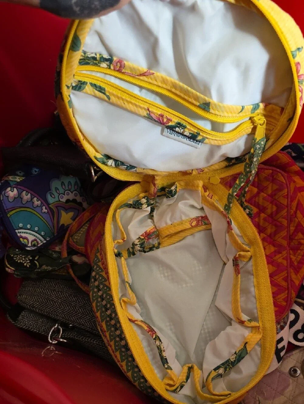 ​Very Rare Vntg Vera Bradley; Citrus Elephant Round Travel Cosmetic Bag Case